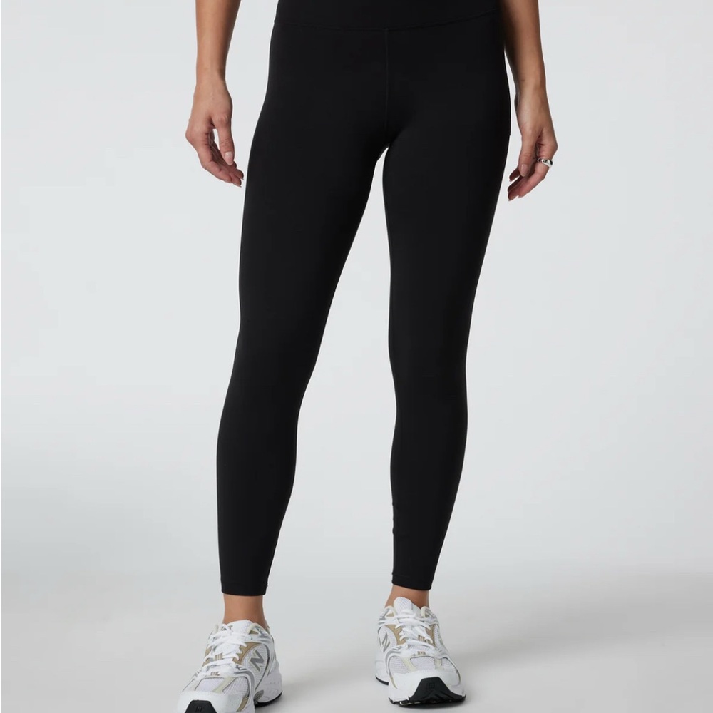 NWT Vuori AllTheFeels™ Legging - Short